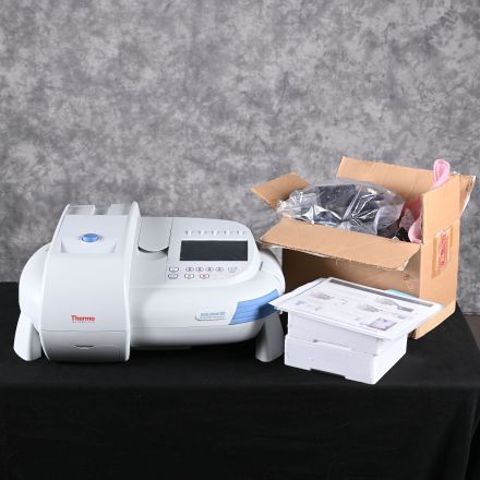 Thermo Scientific Evolution 201 Spectrophotometer & Accessories