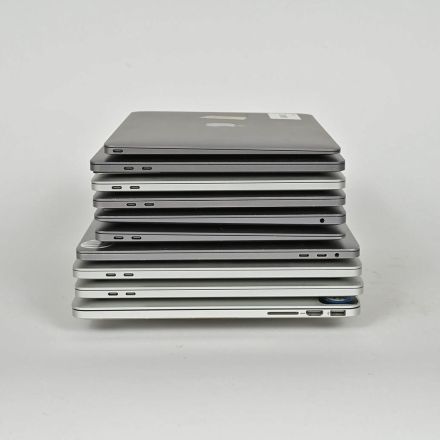 Lot of 10 Apple MacBook Laptops