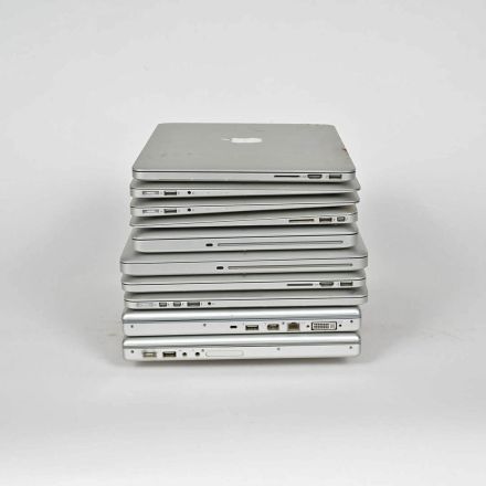 Lot of 10 Apple MacBook Laptops