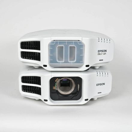 Lot of 2 Epson G7200W LCD Projectors Remote Not Included