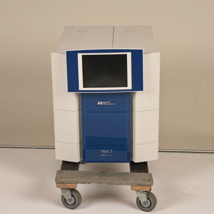 Applied Biosystems ViiA 7 Real-Time PCR System REF 4453552