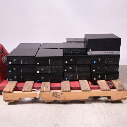 Lot of 28 Various PC Desktops