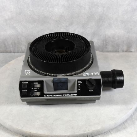 Kodak EKTAGRAPHIC III AMT Slide Projector