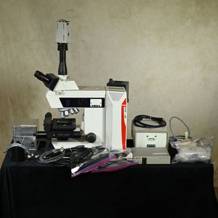 Leica DMRX Binocular Microscope System