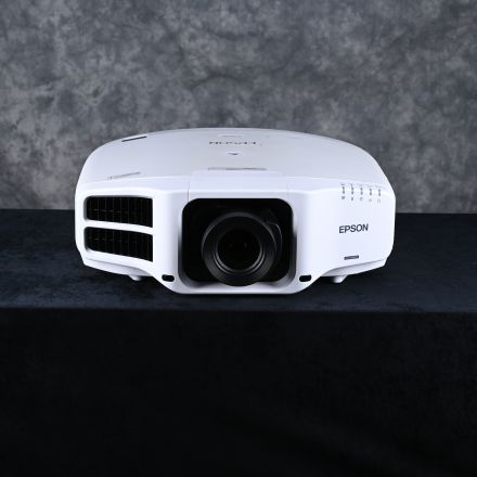 Epson Pro G7400u Video Projector