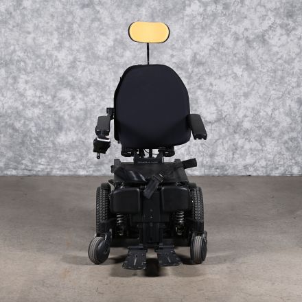 Quantum Q6 Edge 2.0 Electric Wheelchair with Missing Parts