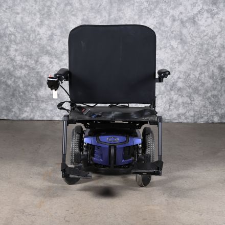 Quantum Q6 Edge HD Electric Wheelchair with Missing Parts