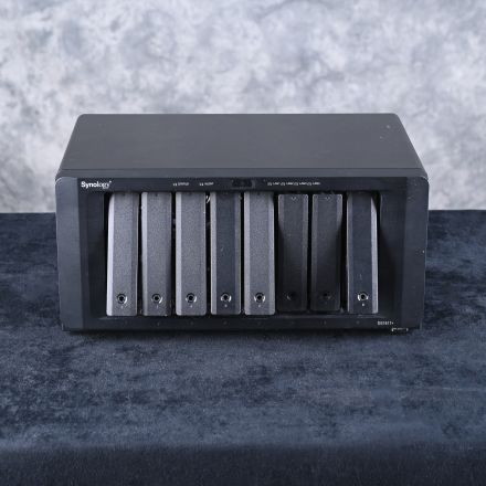 Synology DS1817+ Hard Drive Enclosure