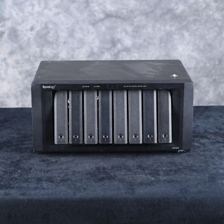 Synology DS1819+ Hard Drive Enclosure